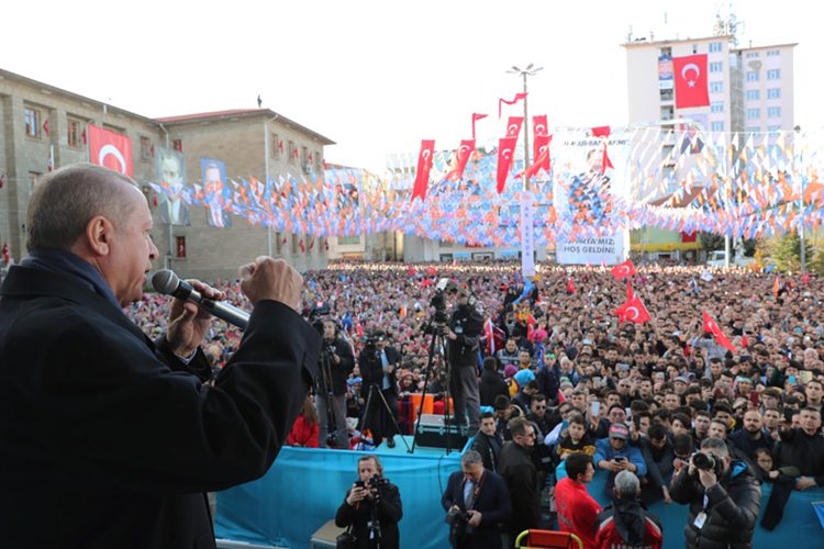 Cumhurbaşkanı ve AK Parti