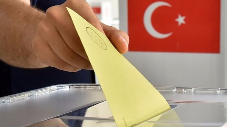 ‘Isparta’da Seçim İyi Parti Ve Ak Parti Arasında’