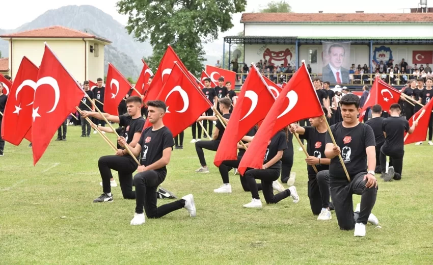 19 Mayıs Eğirdir’de coşkuyla kutlandı