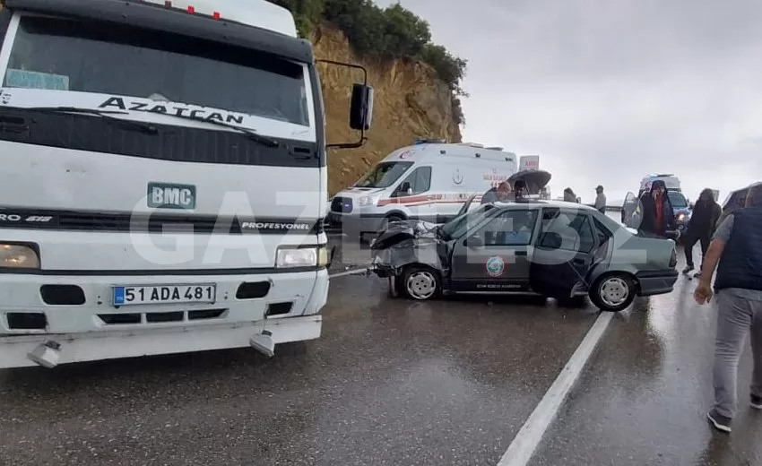 Isparta’da yağış nedeniyle kayganlaşan