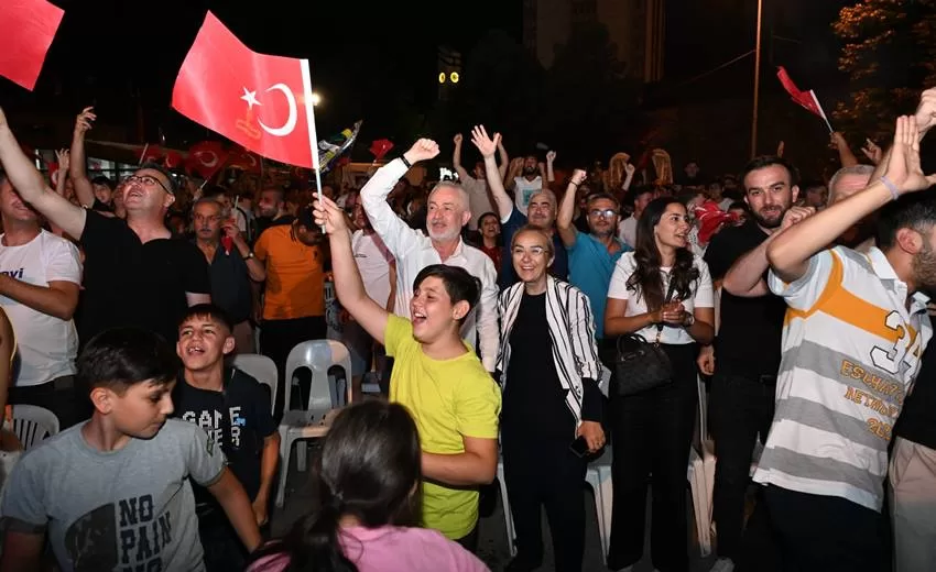 Isparta Tek Yürek Oldu, Milli Gurur Birlikte Yaşandı