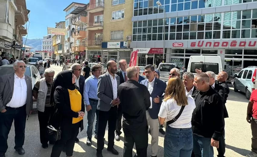 ‘Bu İktidar Gitmedikçe Şarkikaraağaç’ın Dertleri Bitmeyecektir’