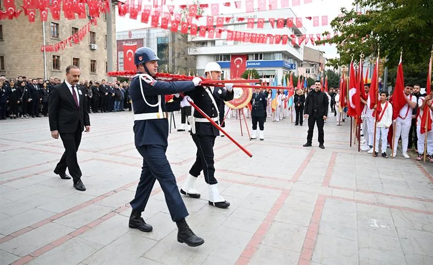 Gazi Mustafa Kemal Atatürk; Saygı, Minnet ve Rahmetle Anıldı