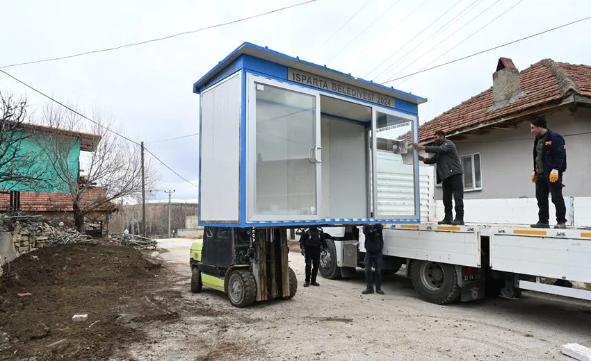 Akçaşar Köyünde Öğrenciler Otobüs Beklerken Artık Üşümeyecek